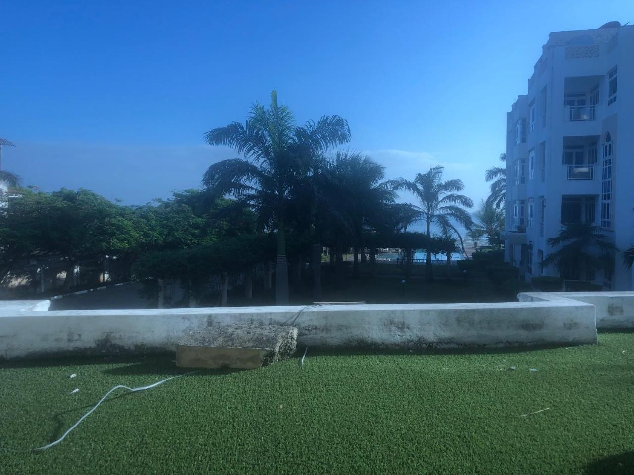 Almasi Oceanfront Nyali Apartamento Mombaça Exterior foto